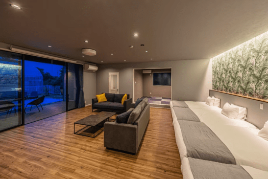 ■ファミリープラン■＜小学生以下無料✨＞わんちゃんご飯プレゼント付🎁家族と愛犬と過ごす特別な滞在。期間限定プラン【選べるお食事】