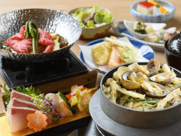 【春のうすずみ桜会席】蛍烏賊に牛肉入り山菜鍋！菜の花・筍・わらび他～春の旬彩グルメ旅