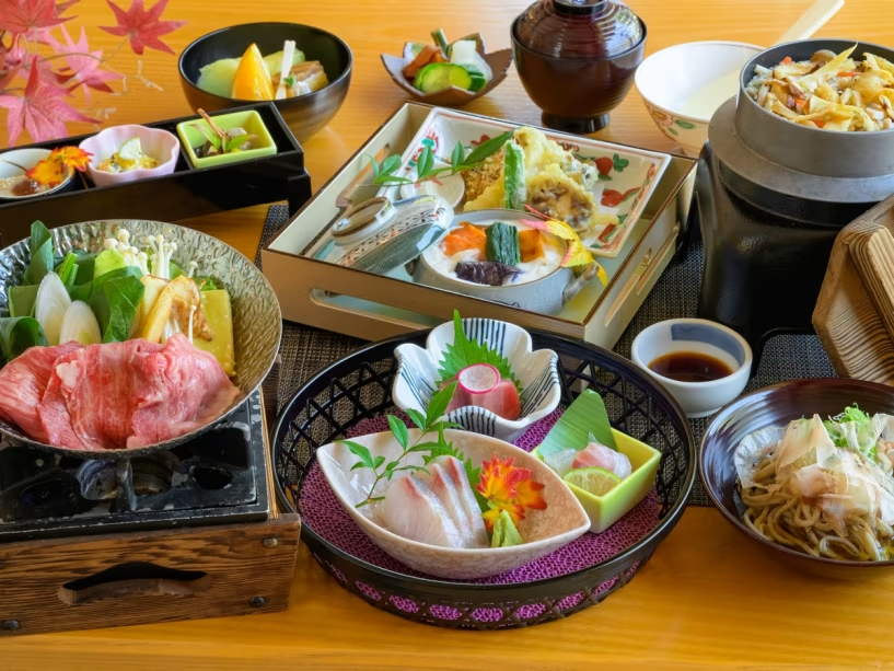 イチオシ【秋のラポーゼ〇30周年記念プラン】きのこ釜飯に秋鮭も♪秋の美味饗宴会席。