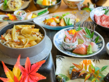 【秋彩の仲秋会席】国産牛すき焼きにきのこ釜飯で秋を感じる会席料理。