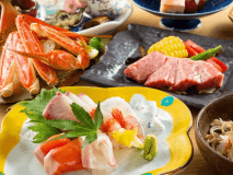 【冬の謝恩プラン〇特別ほたる会席】ずわい蟹半身＆牛鉄板焼きも付いた冬のごちそう会席！