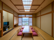 15畳タイプ　（3室）
山並みを眺める、ゆったりした​和室のお部屋です。