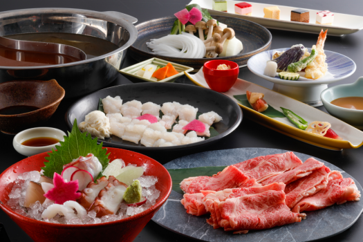 淡路島の海と山の恵みを詰め込んだ二色鍋をメインにしたコース（料理イメージ）