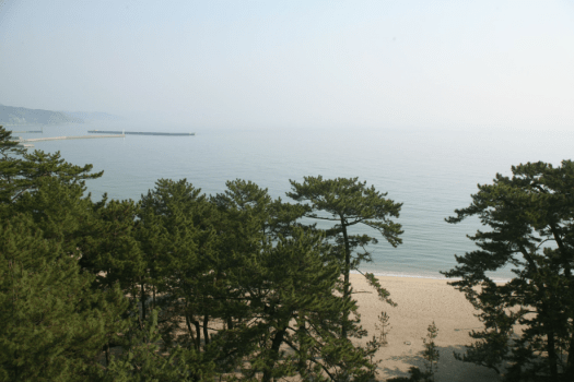 ホテルの前は美しい大浜海岸