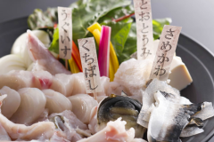 淡路島3年とらふぐを2名様で丸ごと1本、思う存分お愉しみ下さい 淡路島3年とらふぐを2名様で丸ごと1本、思う存分お愉しみ下さい