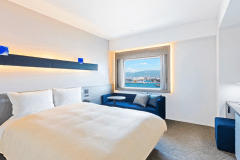 【客室】ダブル/20㎡/スタイリッシュな空間で上質なホテルステイを。