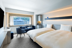 【客室】デラックスツイン/30㎡/こちらのお部屋タイプは全室函館山側を向いております。