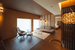 【新客室】マリーナサウナスイート/98㎡/1室のみの最上級の広さと専用サウナを備えた客室です。