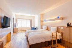 【客室】ユニバーサルデザインルーム/42㎡/多くの方が使用しやすいデザインを基本とした造りのお部屋。