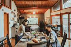【素泊まり】森の中に、もうひとつの食卓を。