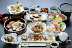 *【旬菜会席(特撰)一例】ボリュームにびっくりされるお客様多数！記念日などにもおすすめです。