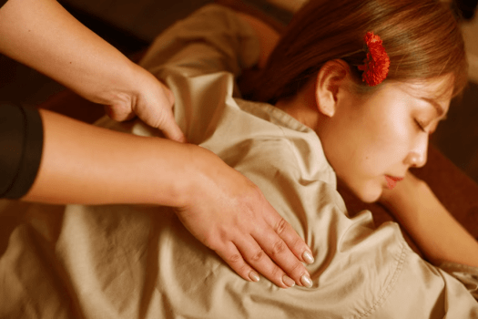 【healing salon ラパス】プロセラピストによる贅沢なボディケアが愉しめます