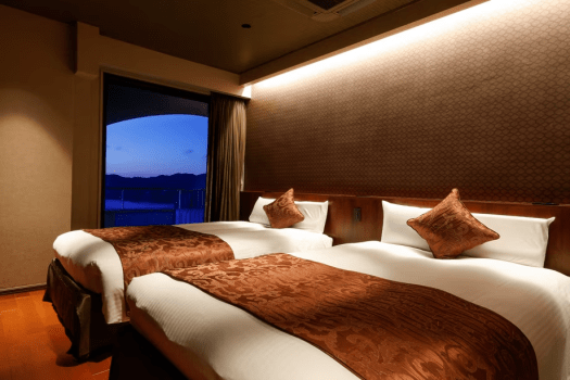 スイート711号(60平米・鳴門海峡ビュー)