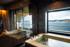 【ハイフロア】デラックス洋室(49.5平米・鳴門海峡ビュー)【禁煙】