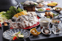 福良港で水揚げされた淡路島３年とらふぐを存分に愉しめる贅沢なふぐづくしコース≪料理イメージ≫