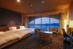 【ハイフロア】スーペリア洋室(42平米・鳴門海峡ビュー)【禁煙】