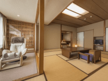 『立待ち月』マッサージチェア完備です