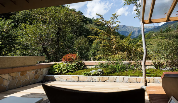 *客室専用露天風呂付　「テラス付和室A（12.5+4.5畳+テラス）」