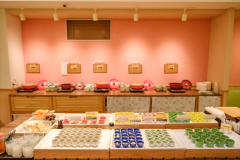 【朝食ブッフェメニュー一例】◆彩り豊かな小鉢料理がずらり。沖縄ならではの食材も使用。