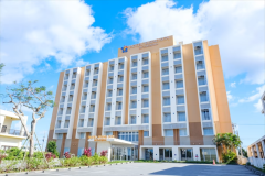 【外観】◆宮古島の青い空に映えるスタイリッシュな外観。