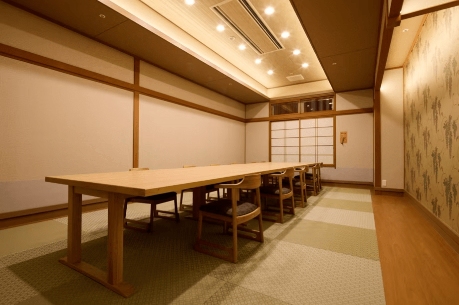 個室食事処　一例　　※お部屋をご指定いただくことはできません。