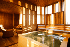 【特別フロア】 専有露天風呂付客室 TypeA（諭鶴羽山側） （一例）