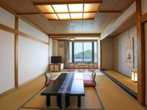 ■和室12畳■お部屋から瀬戸内の多島美をお楽しみいただけます。
