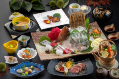 【夕食グレードアップ-秋の優（Yu）会席-】秋の贅沢味覚！アコウ姿造り×松茸土瓶蒸し×黒毛和牛