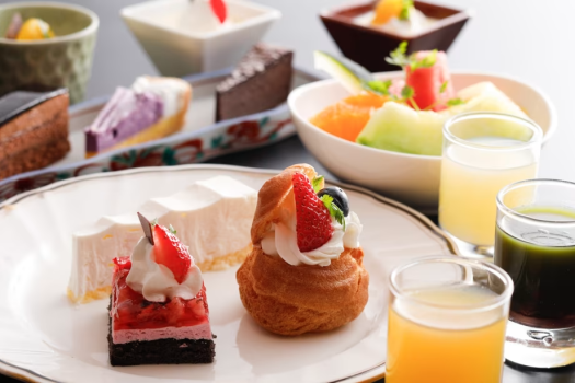 ご夕食の最後にお好みのデザートをお楽しみください。　※イメージ