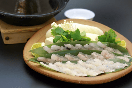 『鱧しゃぶ』は、鱧の旨みを一番味わうことができる贅沢な逸品です。※イメージ