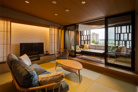 Koyu, a guest room with a special open-air bath Enjoy Omi beef shabu-shabu in a private room Breakfast is a Veranda Camping Breakfast