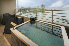 露天風呂付客室「びわの風」和洋室ツインベッド 50㎡