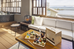 テラスで食べるべランピング和朝食