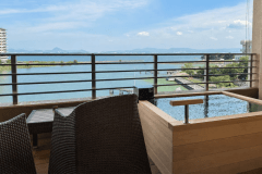 Biwa no kaze:  A deluxe Japanese-style room equipped with a private open-air hot spring bathroom