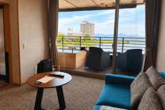 Biwa no kaze:  A deluxe Japanese-style room equipped with a private open-air hot spring bathroom