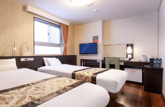 기본 트윈
침대 사이즈:100&times;200cm 2대
어른 2명의 경우는 12세 이하(초등학생) 동반 2명까지