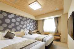 더블침대 2개 - 디럭스 트윈룸