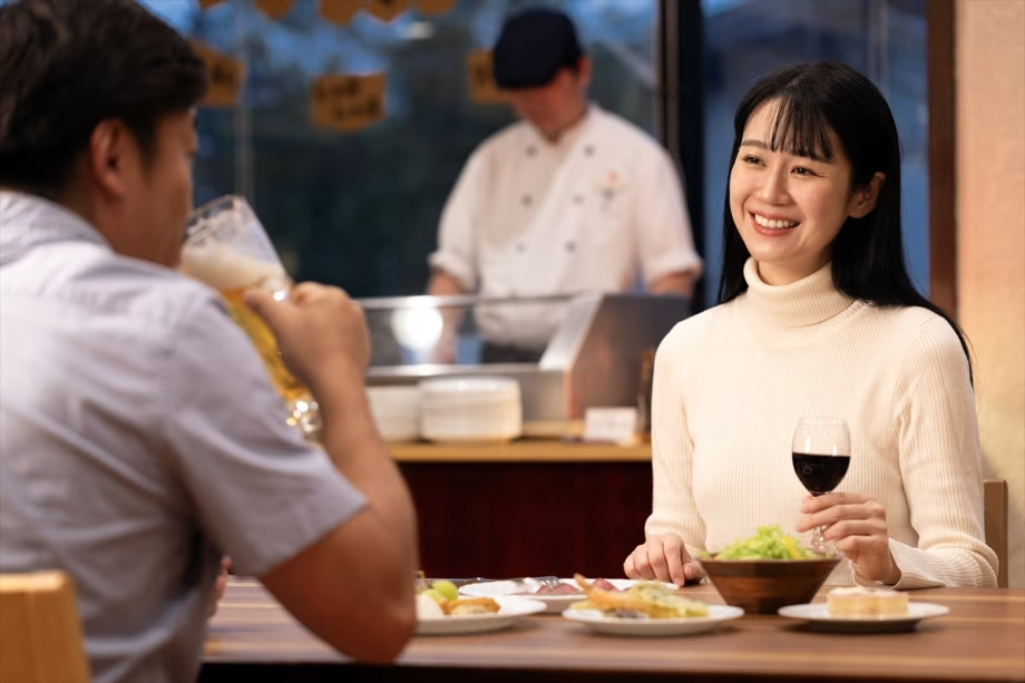 【レストラン　ヴィクトリア】「今日もお疲れ様！」美味しい食事とお酒に自然と会話も弾みます――。