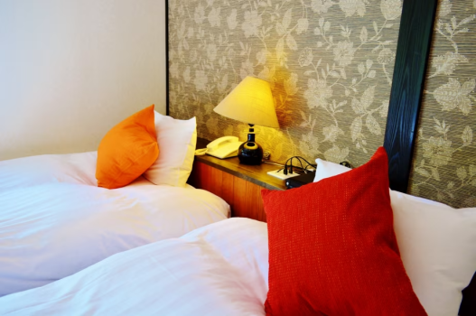 ツインベッドルーム　Twin Bed Room