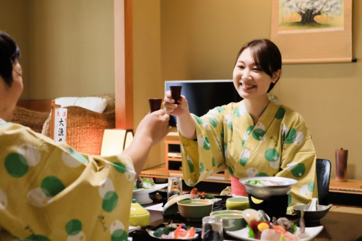 かんぱ～い★「お部屋食」だから安心して食事を楽しめちゃう♪