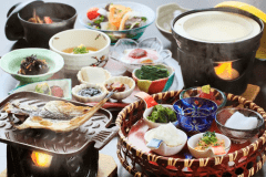 納豆や自然薯、めかぶ等を混ぜ合わせたネバネバ【朝活セット】を中心とした健康和朝食♪