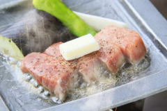 お肉が食べたい！というお客様は必見！ジュージーなステーキで心も満足☆彡