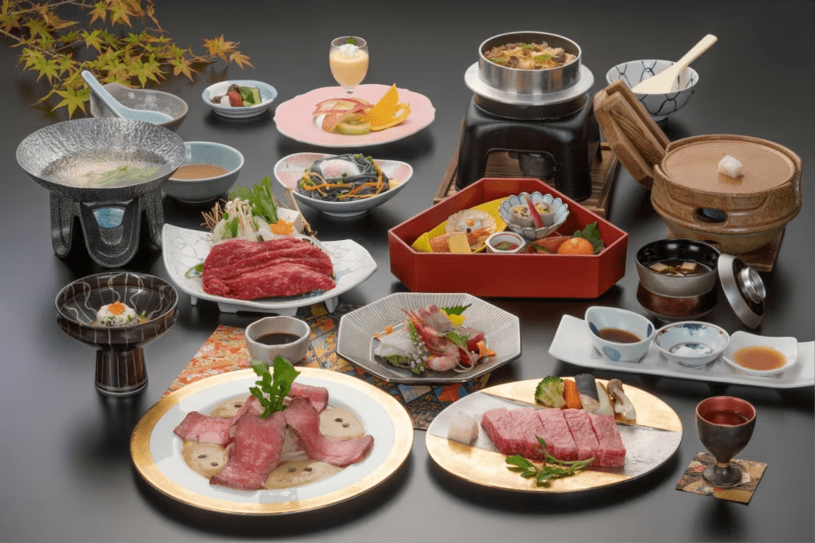 2025【館内利用券お1人様2,000円相当付】　リバービュー本館確約　神戸牛会席　世界に冠たる和牛の王様神戸ビーフ　口の中でとろけるような神戸ビーフをご堪能下さい！！