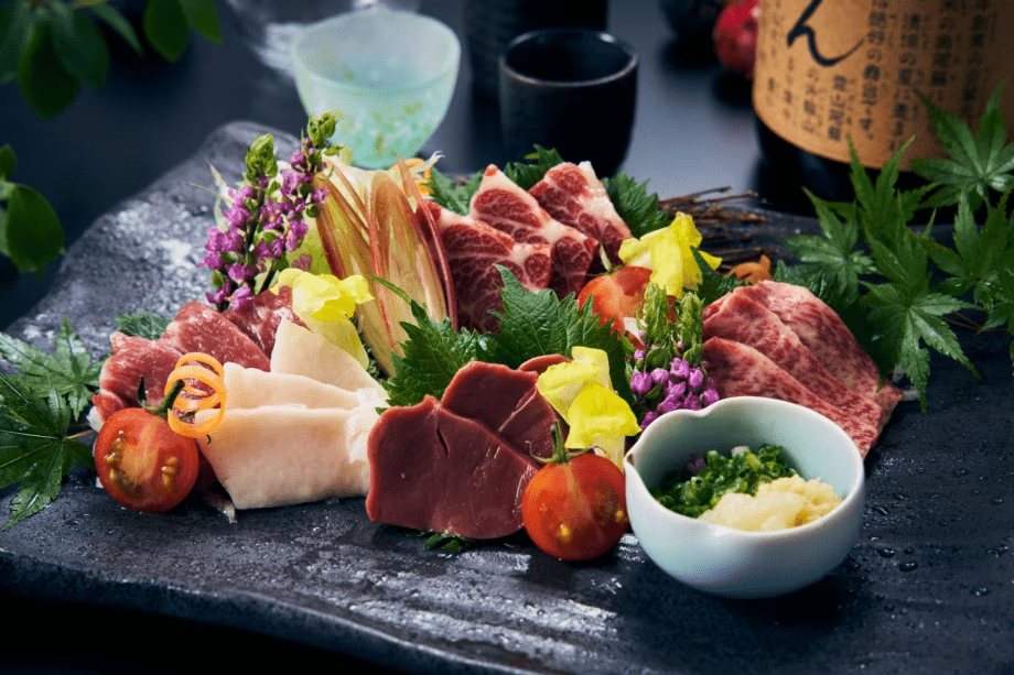 馬刺し盛合せ一例 馬刺し盛合せ一例