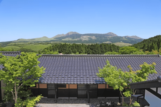 眺望　阿蘇五岳を望む