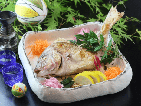 追加メニュー　鯛の塩焼き　写真は3～4人前の一例