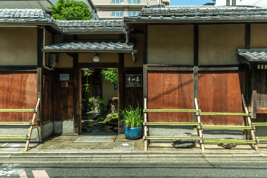 連泊割引プラン　～素泊まり～　連泊でお得な滞在