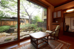 松籟亭：葵　広縁