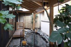 四季亭：花ごろも（露天風呂）