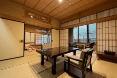 石橋亭：井筒　10+8+4畳